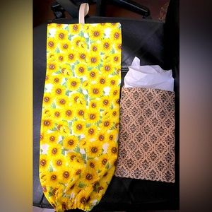New! Handmade Sunflower Bag Holder with Gift Bag and Tissue - ready for gifting